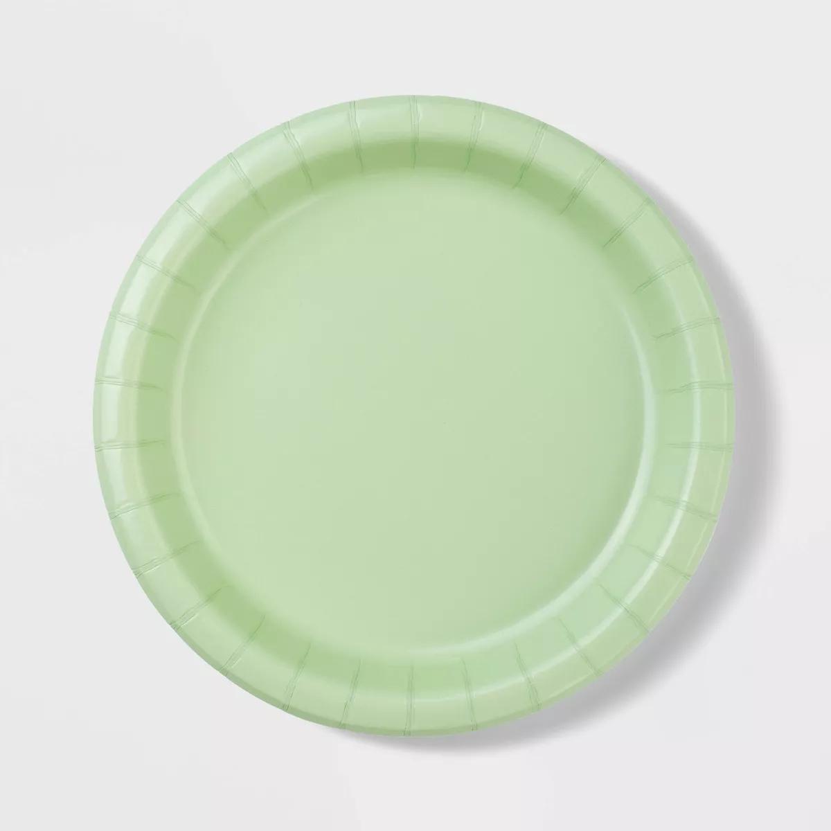 20ct 8.5" Disposable Dinner Plates Sage Green - Spritz™
